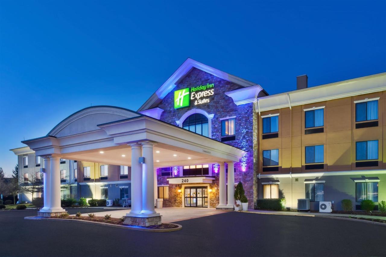 Holiday Inn Express Hotel & Suites Warminster-Horsham, An Ihg Hotel Bagian luar foto